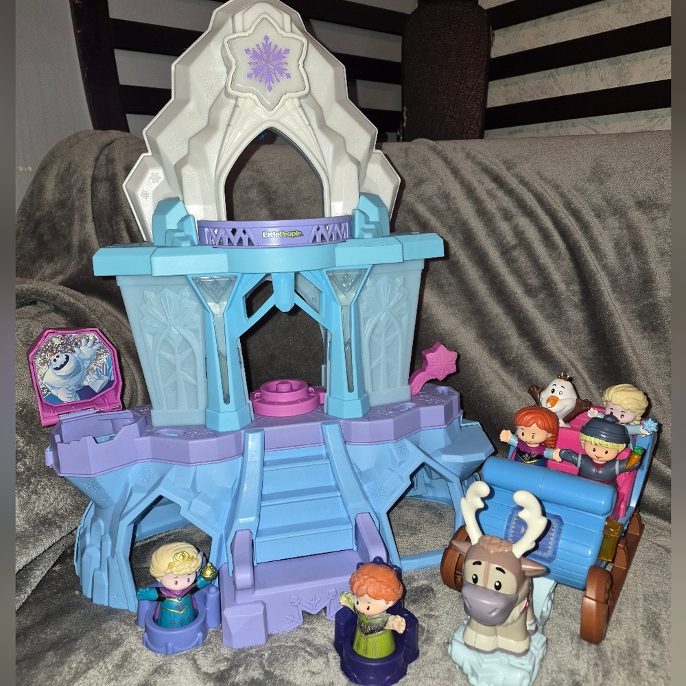 Little People Frozen Lot